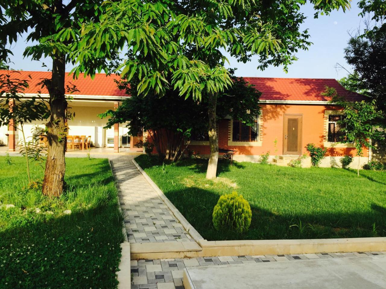 One Dom Cottage 盖贝莱 外观 照片