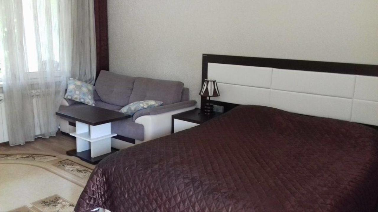 One Dom Cottage 盖贝莱 外观 照片